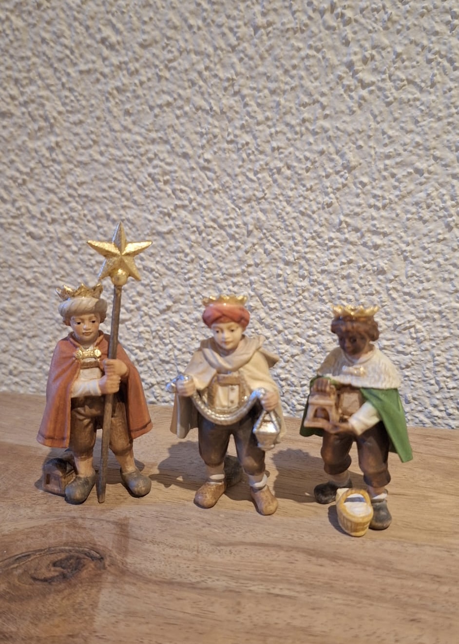 Krippenfiguren fassen